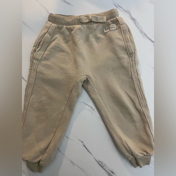 3 pair of Zara’s toddler sweats - Picture 5 of 9